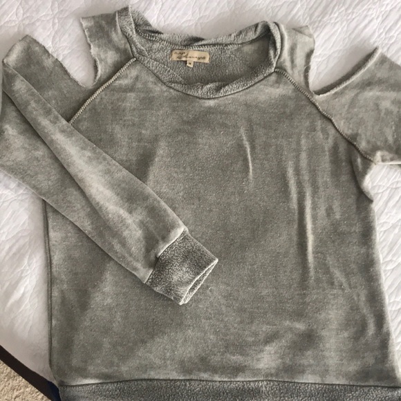 Evereve Sweaters - Women’s. EverEve cold shoulder sweatshirt.